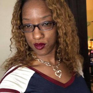 Meet your Posher, Zora